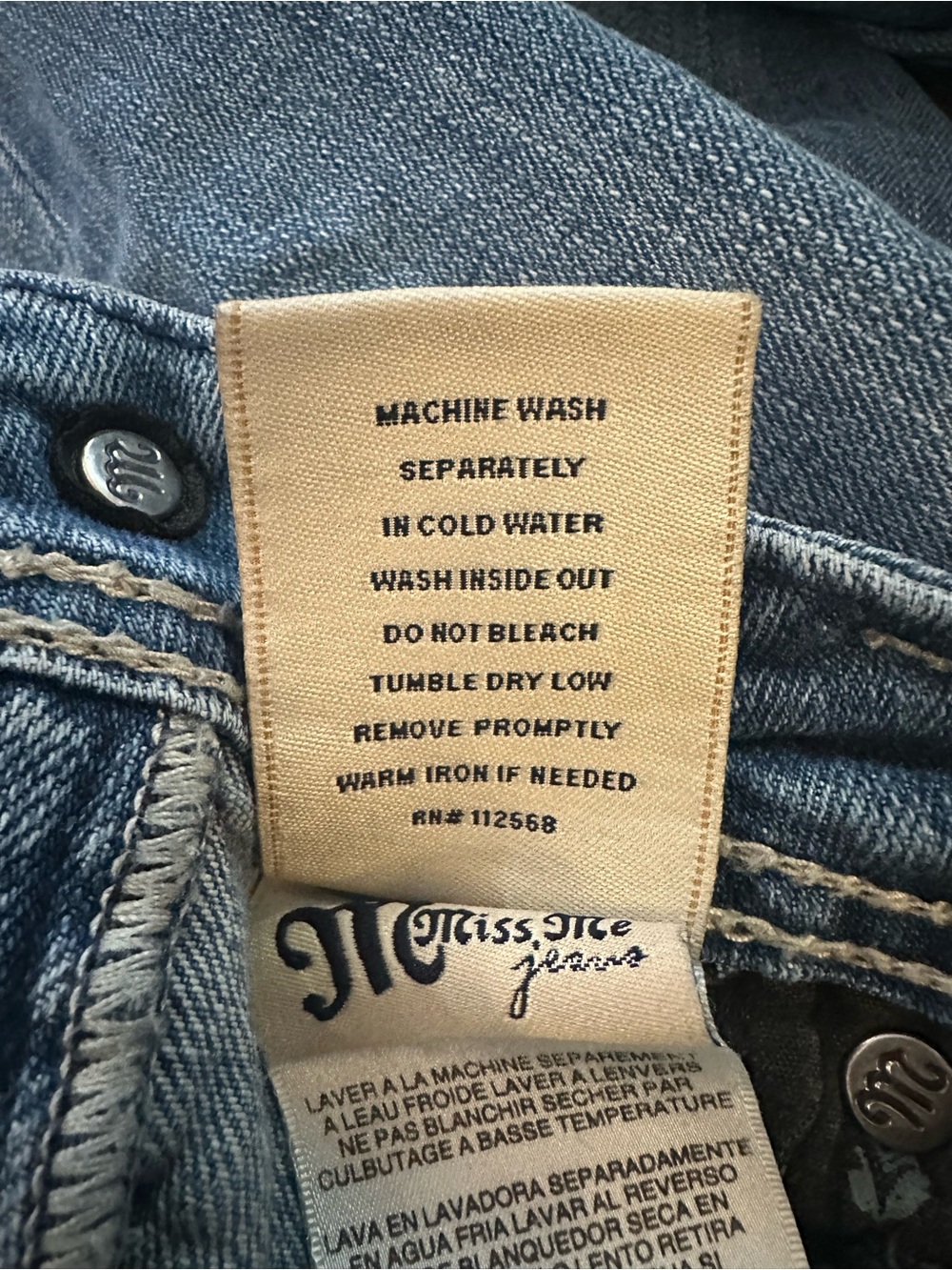 Miss Me Women’s Bootcut Jeans with Embroidered Back Pockets in a Size 29 - Picture 7 of 7